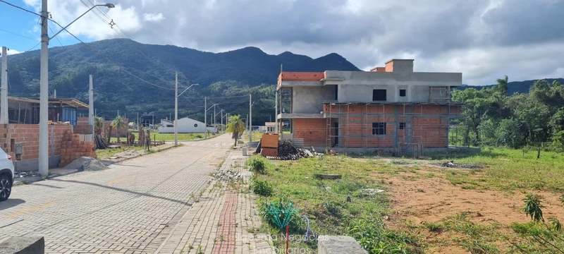 Terreno 271m², loteamento calçado, pronto p/ construir: 2ª foto da galeria de imagens do imóvel