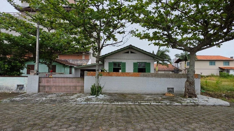 TERRENO COM CASA À VENDA – PEREQUÊ: 3ª foto da galeria de imagens do imóvel