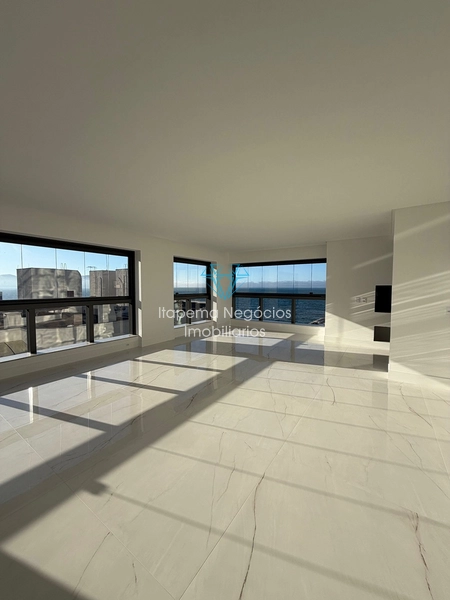 Apartamento 35 metros da praia.  Quadra do mar: 1ª foto da galeria de imagens do imóvel