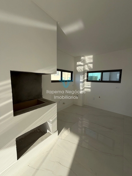 Apartamento 35 metros da praia.  Quadra do mar: 18ª foto da galeria de imagens do imóvel