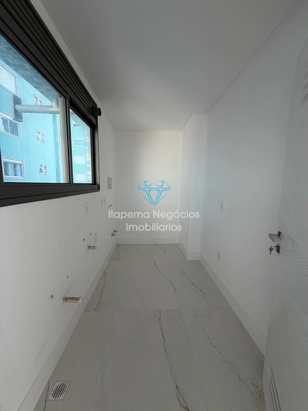 Apartamento 35 metros da praia.  Quadra do mar: 17ª foto da galeria de imagens do imóvel