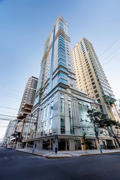 Pronto para morar - Apartamento à venda em Meia Praia - Itapema/SC, alto padrão.: 2ª foto da galeria de imagens do imóvel