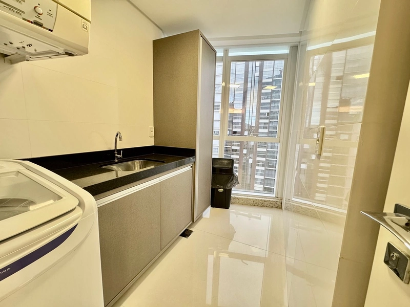 Apartamento com vista mar, 4 suítes 3 vagas. Itapema: 7ª foto da galeria de imagens do imóvel