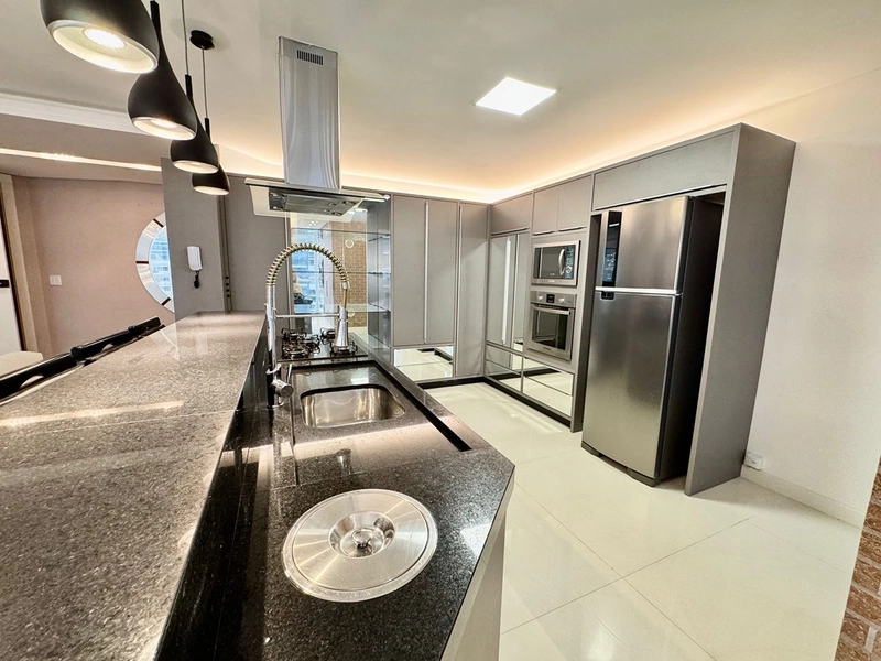 Apartamento com vista mar, 4 suítes 3 vagas. Itapema: 8ª foto da galeria de imagens do imóvel