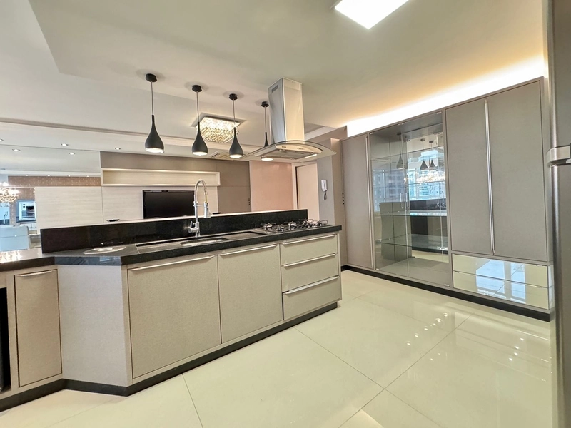 Apartamento com vista mar, 4 suítes 3 vagas. Itapema: 9ª foto da galeria de imagens do imóvel