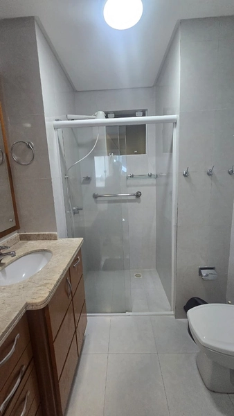 AMPLO APARTAMENTO DIFERENCIADO NA MEIA PRAIA – A 400M DO MAR: 20ª foto da galeria de imagens do imóvel