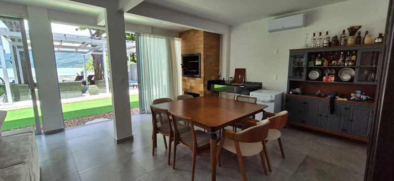 OPORTUNIDADE ÚNICA FRENTE MAR — TERRENO COM ESTRUTURA COMPLETA: 5ª foto da galeria de imagens do imóvel