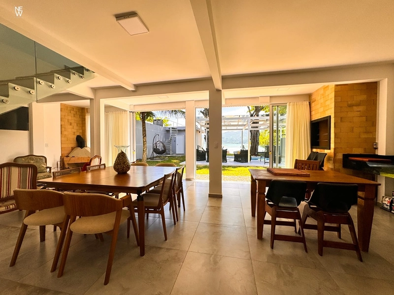 OPORTUNIDADE ÚNICA FRENTE MAR — TERRENO COM ESTRUTURA COMPLETA: 25ª foto da galeria de imagens do imóvel