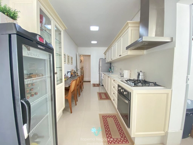 Apartamento 4 Suítes 5 Vagas , Mobiliado e Decorado - Quadra mar: 11ª foto da galeria de imagens do imóvel