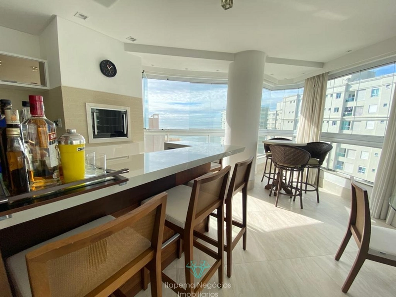 Apartamento 4 Suítes 5 Vagas , Mobiliado e Decorado - Quadra mar: 10ª foto da galeria de imagens do imóvel