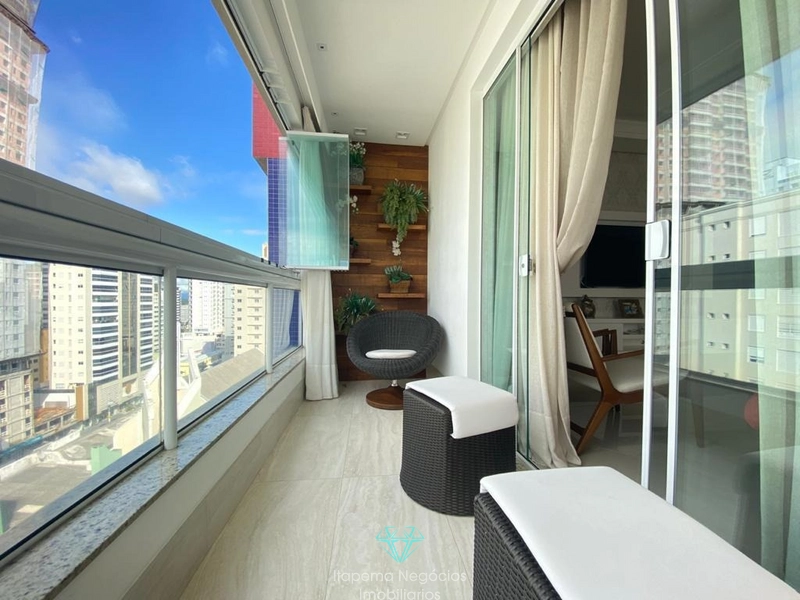 Apartamento 4 Suítes 5 Vagas , Mobiliado e Decorado - Quadra mar: 7ª foto da galeria de imagens do imóvel