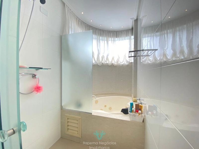 Apartamento 4 Suítes 5 Vagas , Mobiliado e Decorado - Quadra mar: 23ª foto da galeria de imagens do imóvel