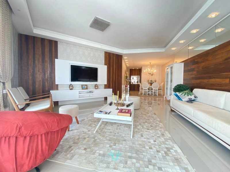 Apartamento 4 Suítes 5 Vagas , Mobiliado e Decorado - Quadra mar: 2ª foto da galeria de imagens do imóvel
