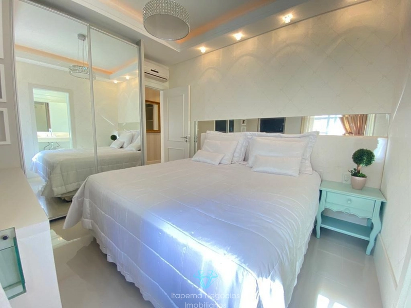 Apartamento 4 Suítes 5 Vagas , Mobiliado e Decorado - Quadra mar: 20ª foto da galeria de imagens do imóvel