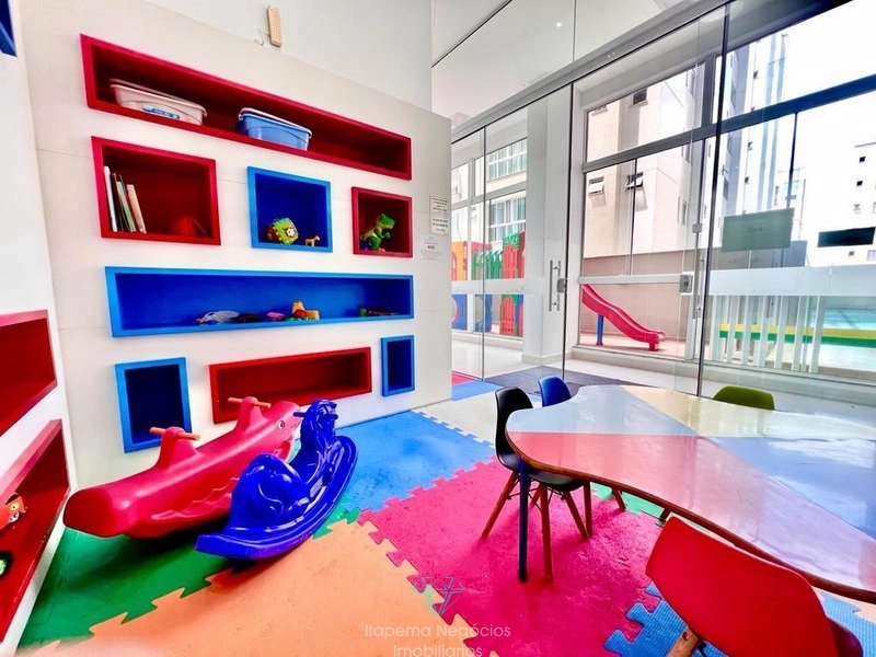 Apartamento 4 Suítes 5 Vagas , Mobiliado e Decorado - Quadra mar: 35ª foto da galeria de imagens do imóvel