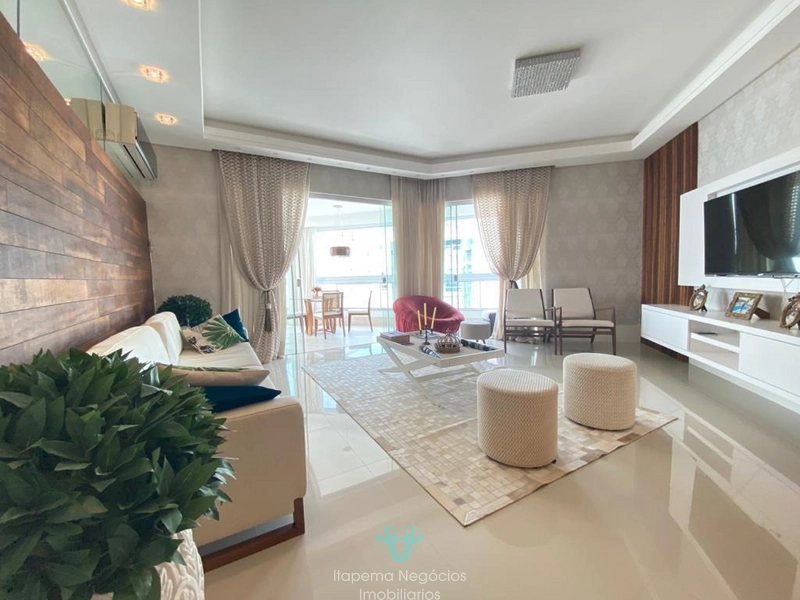 Apartamento 4 Suítes 5 Vagas , Mobiliado e Decorado - Quadra mar: 3ª foto da galeria de imagens do imóvel