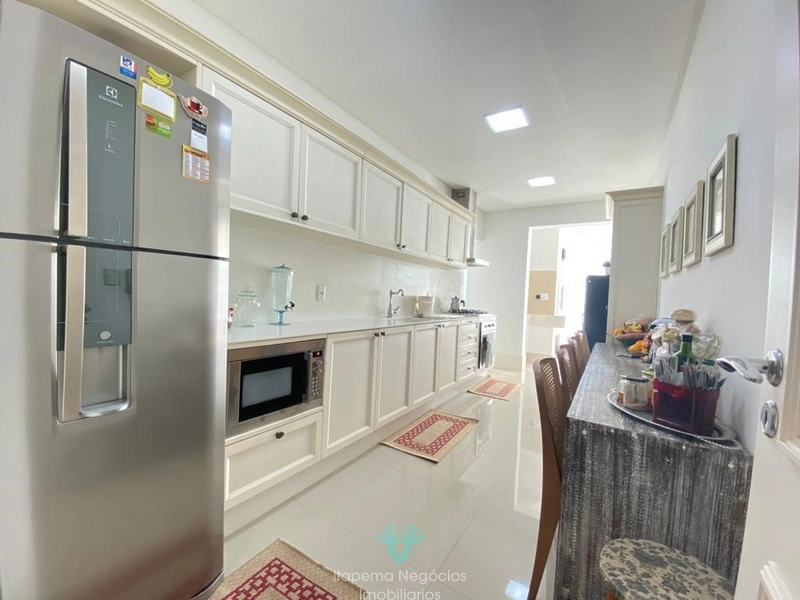 Apartamento 4 Suítes 5 Vagas , Mobiliado e Decorado - Quadra mar: 14ª foto da galeria de imagens do imóvel
