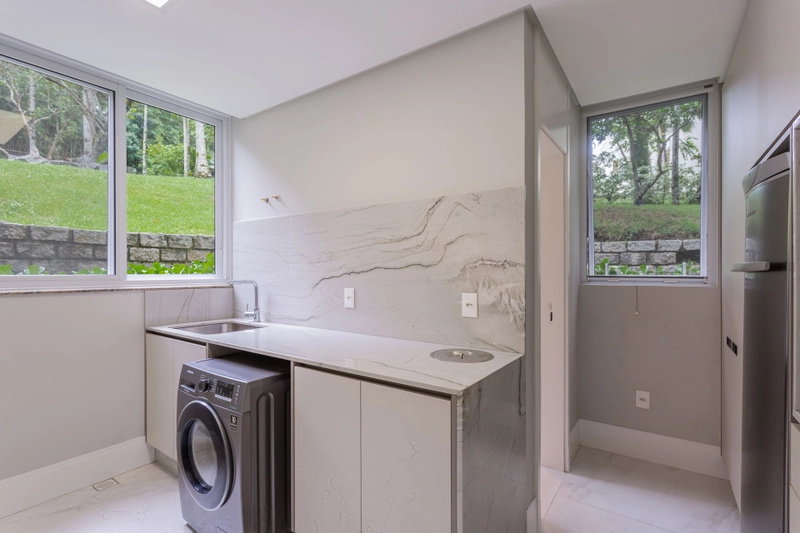 Casa Costão Estaleirinho com 4 suítes 4 vagas: 5ª foto da galeria de imagens do imóvel