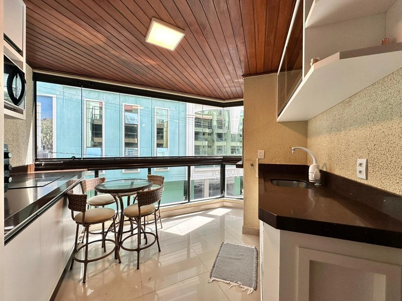 Apartamento à venda na quadra mar – Meia Praia, Itapema: 4ª foto da galeria de imagens do imóvel