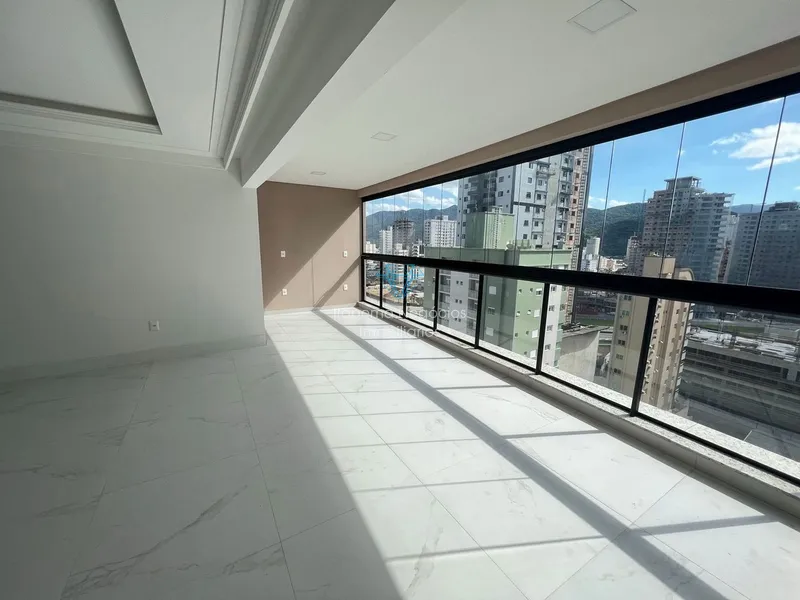 Apartamento 4 Suítes - Meia Praia: 23ª foto da galeria de imagens do imóvel