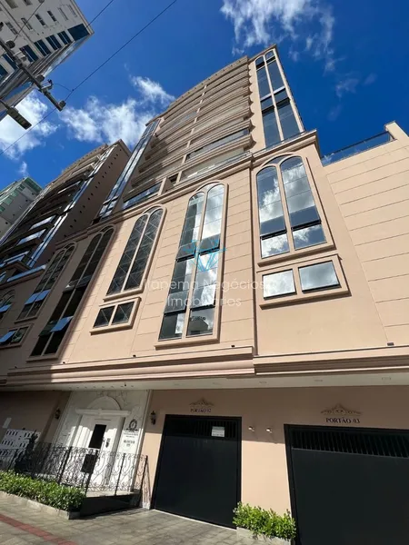Apartamento 4 Suítes - Meia Praia: 2ª foto da galeria de imagens do imóvel