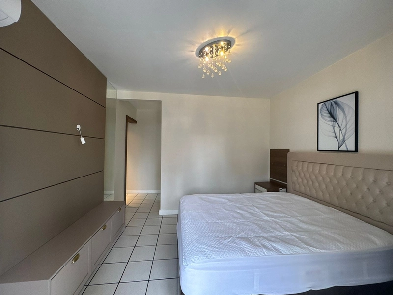 Amplo apartamento mobiliado para locação na Meia Praia: 8ª foto da galeria de imagens do imóvel