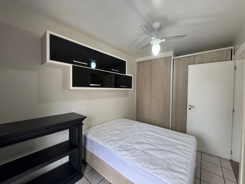 Amplo apartamento mobiliado para locação na Meia Praia: 18ª foto da galeria de imagens do imóvel