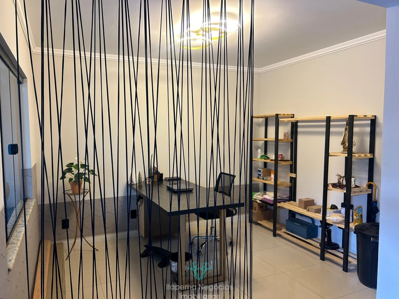 Sobrado mobiliado no centro de Camboriú SC.: 1ª foto da galeria de imagens do imóvel
