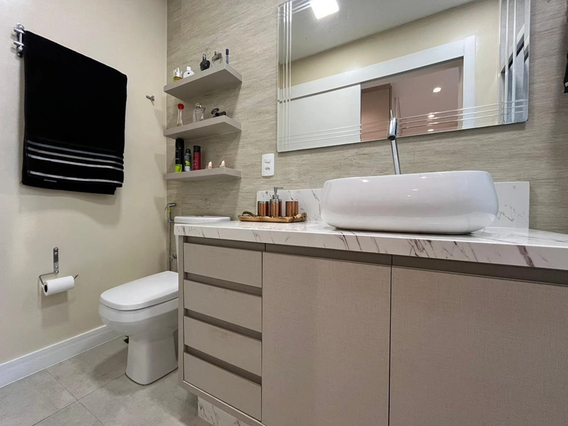 VIVA O ALTO PADRÃO EM MEIA PRAIA: 21ª foto da galeria de imagens do imóvel