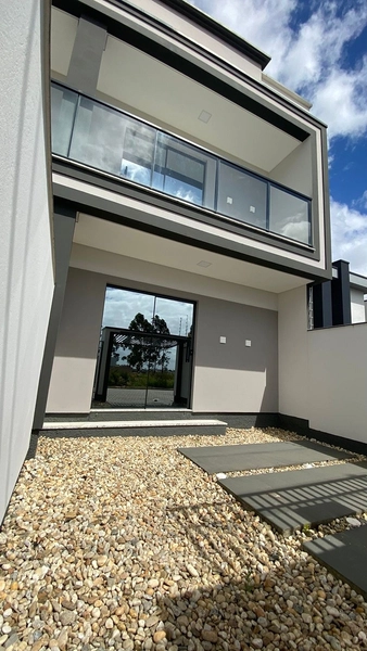 Casa à Venda em Tijucas: 2ª foto da galeria de imagens do imóvel