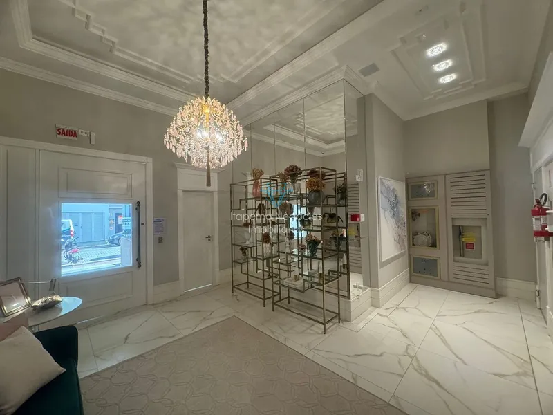 Apartamento com 04 suítes à venda, 153 m² - Meia Praia: 2ª foto da galeria de imagens do imóvel