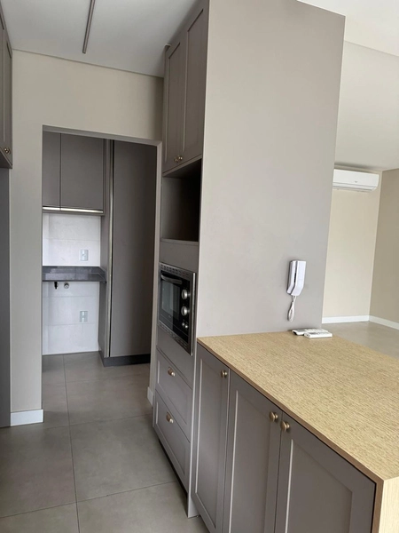 Apartamento para locação em Meia Praia: 3ª foto da galeria de imagens do imóvel