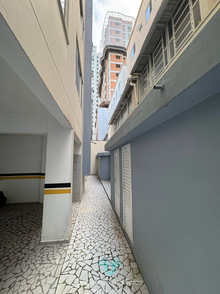 Apartamento com 3 dormitórios, 1 suíte. Meia Praia: 9ª foto da galeria de imagens do imóvel