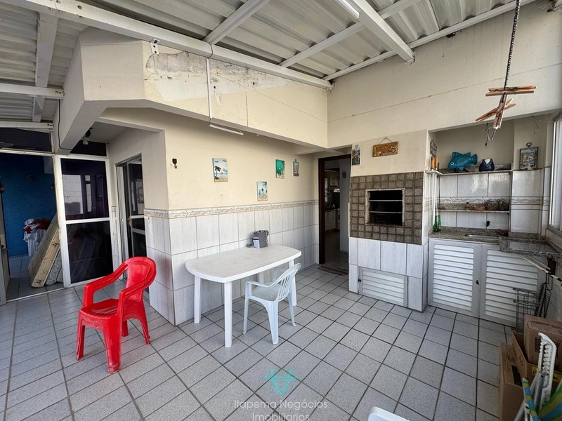 Apartamento com 3 dormitórios, 1 suíte. Meia Praia: 12ª foto da galeria de imagens do imóvel