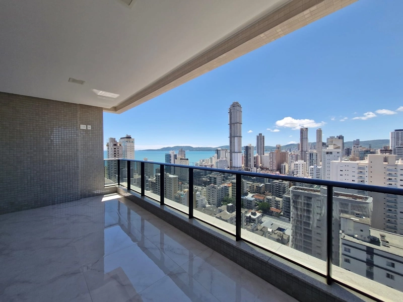 Apartamento à venda em Meia Praia – Itapema/SC: 1ª foto da galeria de imagens do imóvel