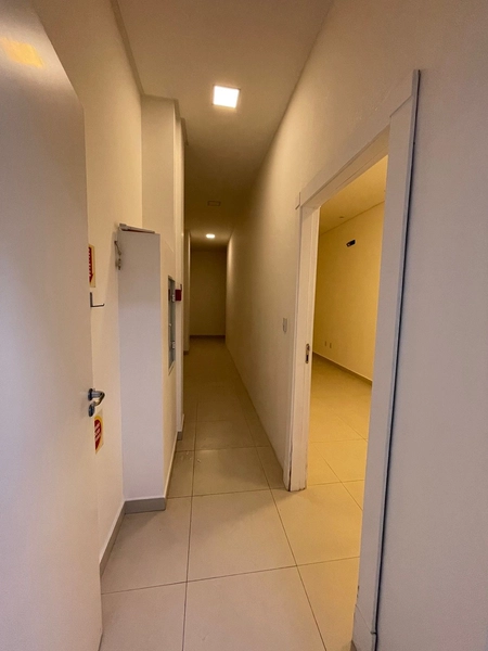 LOCAÇÃO DE SALA COMERCIAL – MEIA PRAIA | SEGUNDA QUADRA: 7ª foto da galeria de imagens do imóvel