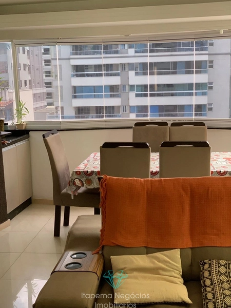 Apartamento de 2 Suítes – 98m², 1 Vaga de Garagem – Meia Praia: 4ª foto da galeria de imagens do imóvel