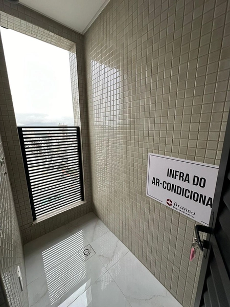 3 Dormitórios Sendo 3 Suítes Meia Praia - Itapema / SC: 17ª foto da galeria de imagens do imóvel