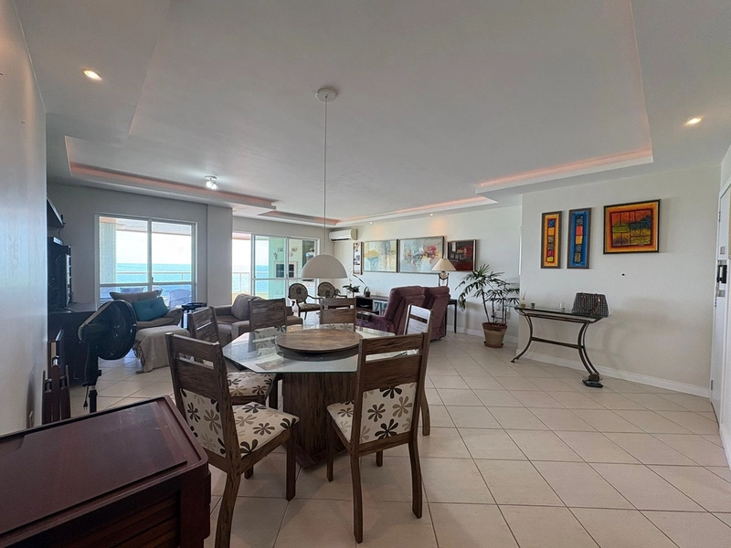 Apartamento Frente Mar em Itapema: 12ª foto da galeria de imagens do imóvel