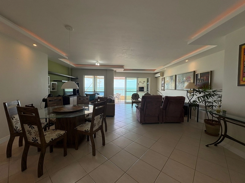 Apartamento Frente Mar em Itapema: 9ª foto da galeria de imagens do imóvel