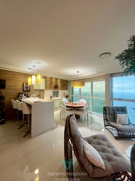 Apartamento com 04 Suítes Finamente Mobiliado, com vista mar: 2ª foto da galeria de imagens do imóvel