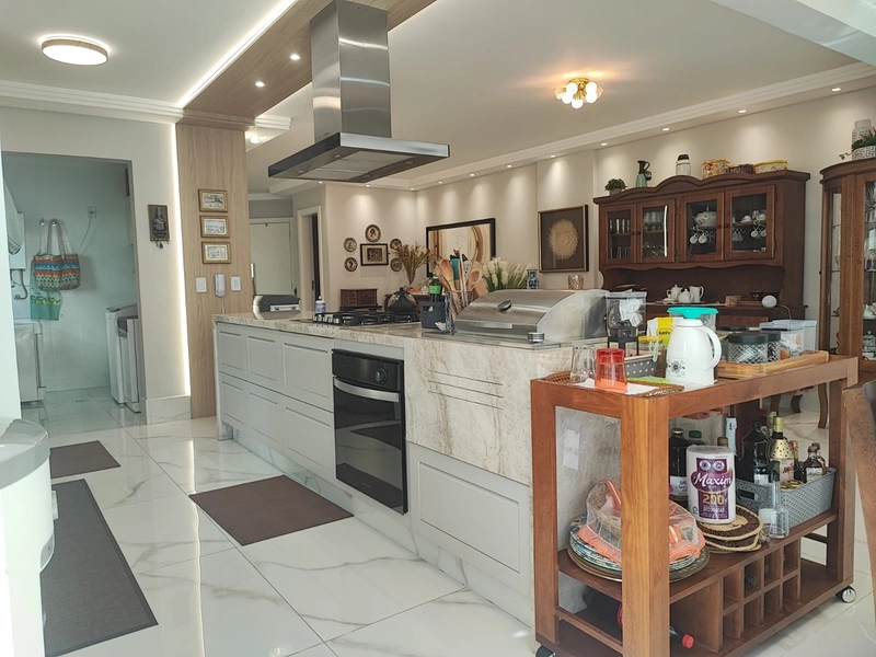 APARTAMENTO DIFERENCIADO – QUADRA MAR | FRENTE AV. NEREU RAMOS: 7ª foto da galeria de imagens do imóvel