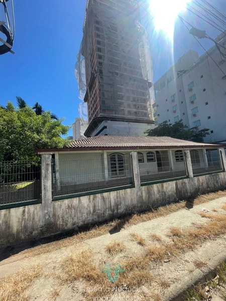 Casa no Perequê, 300 metros do mar!: 4ª foto da galeria de imagens do imóvel