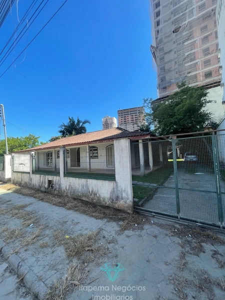 Casa no Perequê, 300 metros do mar!: 1ª foto da galeria de imagens do imóvel