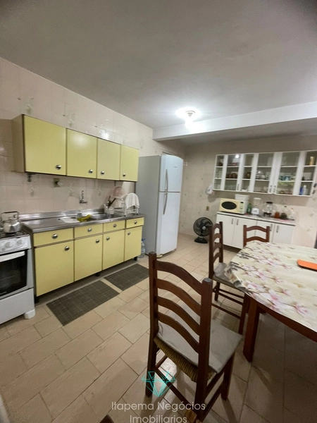 Casa com 2 Suítes, 388,50M de área , Terreno. Quadra mar: 4ª foto da galeria de imagens do imóvel