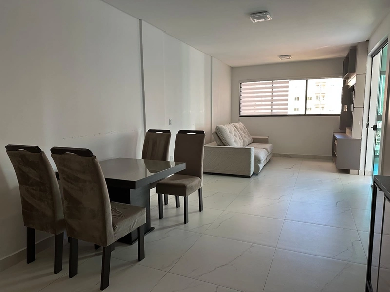 Apartamento com 3 suítes à venda em Meia Praia: 2ª foto da galeria de imagens do imóvel