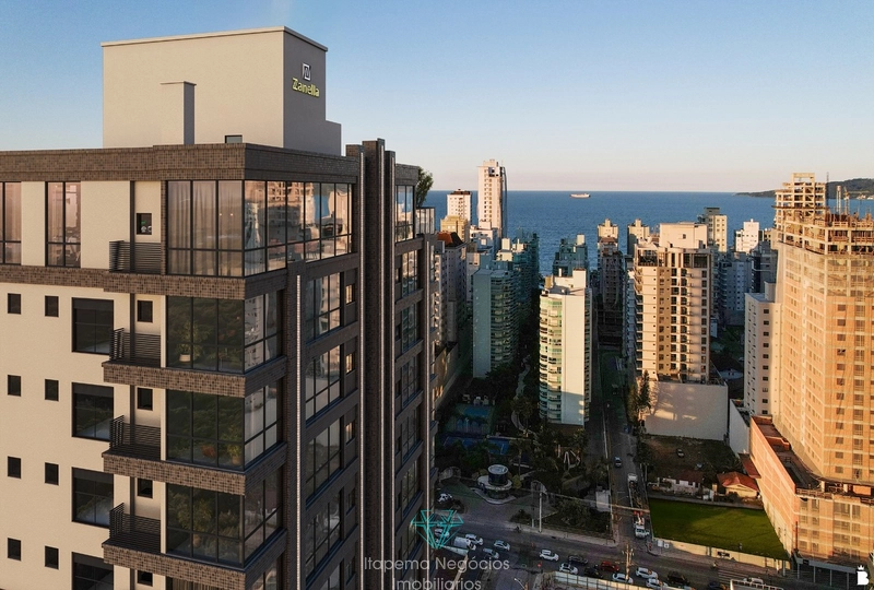 Apartamento 4 suítes com 160m² privativos e localização privilegiada: 3ª foto da galeria de imagens do imóvel