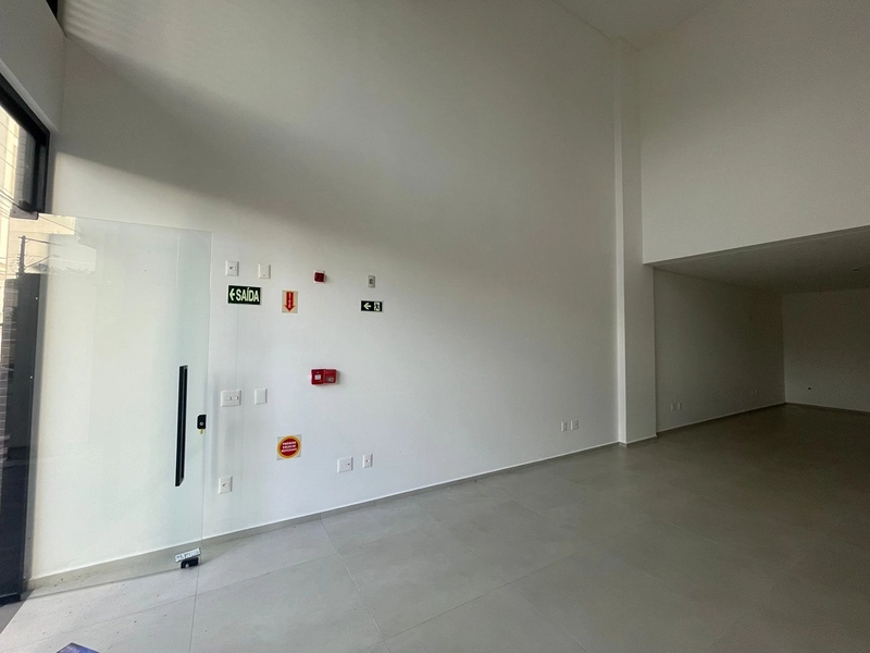 SALAS COMERCIAIS PARA LOCAÇÃO – MEIA PRAIA, ITAPEMA: 2ª foto da galeria de imagens do imóvel