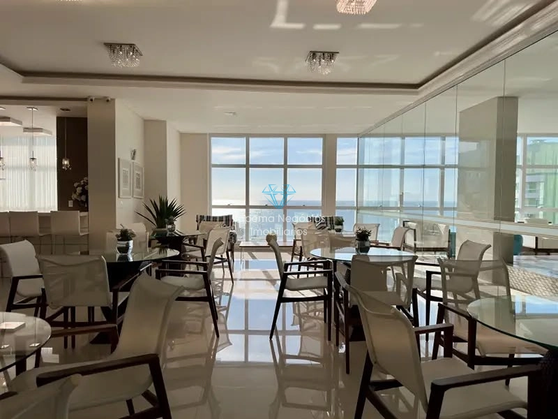 VENDA – APARTAMENTO DE ALTO PADRÃO | MEIA PRAIA: 2ª foto da galeria de imagens do imóvel