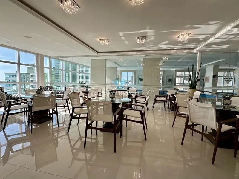 VENDA – APARTAMENTO DE ALTO PADRÃO | MEIA PRAIA: 3ª foto da galeria de imagens do imóvel